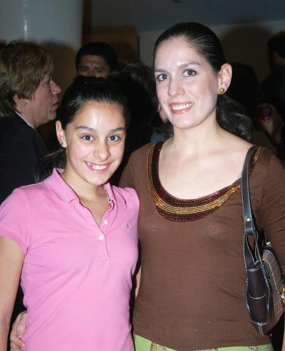 ch_19022006 
Lorena de Barrera y Lorena Barrera.