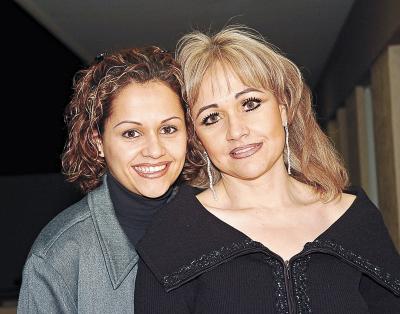 va_19022006 
María de los Ángeles Lugo de Arena y María de los Ángeles Mijares Salas