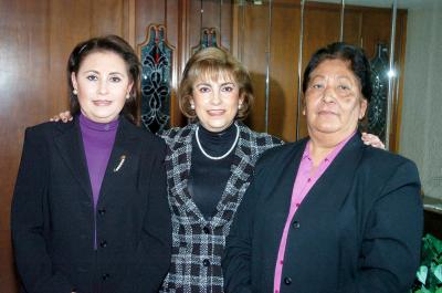 va_19022006 
Norma Sordo de Hernández, Cande de Guerrero y Rosy Sordo de Navarrete.jpg