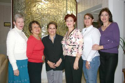 ch_21022006
 Magda de García, Alicia Yee de Aguilera, Elba de Ferriño, Rosy de García,  Melly Barrera de Jaime y Alma Tafoya de González.