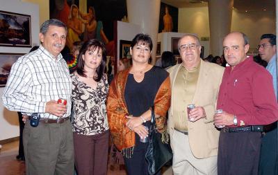 va_24022006 
Eduardo y Dora ALicia Flores, Ángel y Alejandro Fernández y Roberto Rubio.