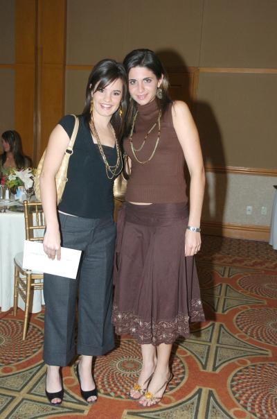chi_25022006 
 Mayté Núñez y Alejandra Batarse.