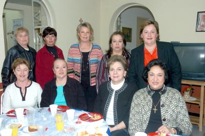 gr_26022006 
Cuqui Castro, Susy Jalife, Nancy Jalife, Luz Ruiz, Alicia Siller, CLaudia García, Diana Garza, Silvia Villalobos y Ana García.