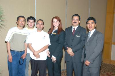 gr_26022006
Salvador Ruiz, Germán Cervantes, Gregorio Rangel, Milagros Espinoza, Rubén Saucillo e Ignacio Cárdenas.