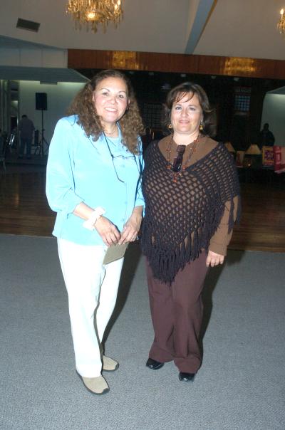 va_25022006 
Pauita Morales de  De la Fuente y Carmen Patricia Murillo de la Torre.
