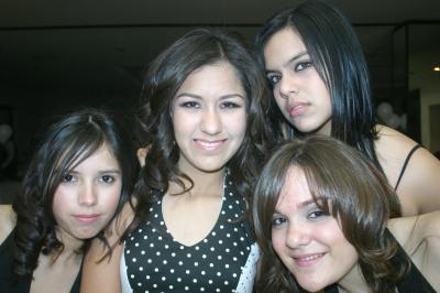 chi_26022006 
 Cristy, Noelie, Brenda y Marifer