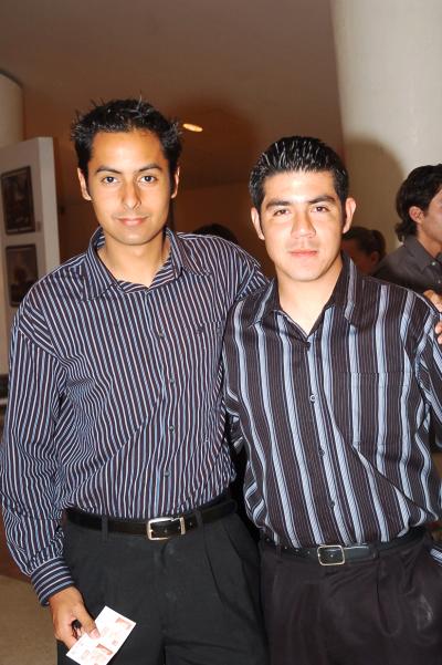 chi_26022006 
d José Miguel Mijares y Luis Enrique Padilla.