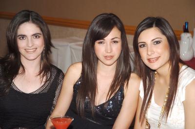 chi_26022006
 Paola Ramos, Mary Ávila y Sofía Corrales.