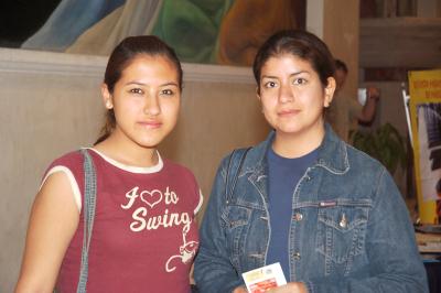 chi_26022006 
 Rosario Cardoza y Dulce María Rodríguez.