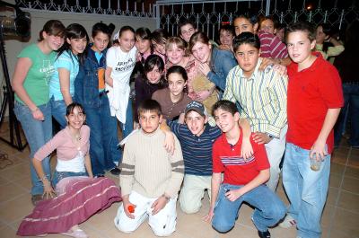 gr_28022006
Gustavo Díaz de León celebró su cumpleaños acompañado de sus amigos.