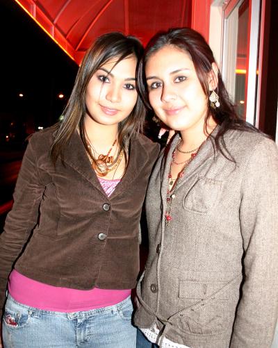 ch_28022006 
Paty González Seceñas y Ana Cecilia Núñez.