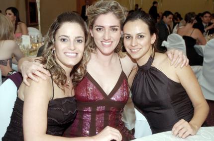 ch_04032006 
 Anilú Karam, Marcela Garza y Luly Colores