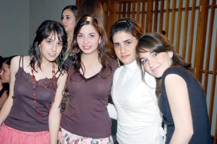 ch_04032006 
 Daniel Alanís, Luly Batarse, Natalia Álvarez y Ale Fernández