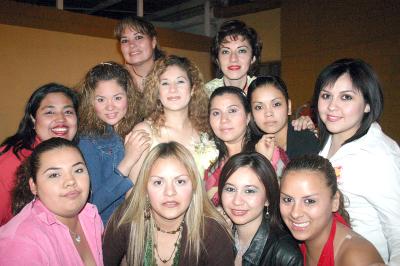 gr_05032006 
Vanessa Hernández Pacheco en la despedida que le ofrecieron por su próxima boda
