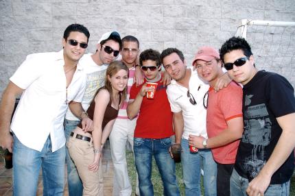 ch_05032006 

Roly, Jorge, Luisa, Daniel, Pepe, Lalo, Daniel y Óscar.jpg