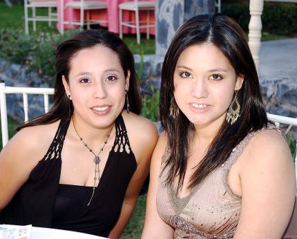 ch_05032006 
Karla Torres Magadán y Marcela Soto Sáenz.
