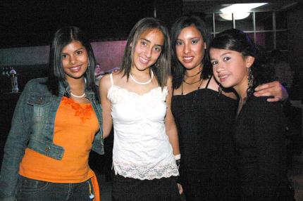 ch_08032006 
Paulina Contreras, Ale Orozco, Ana Gaby Soria y Cuca Morales.