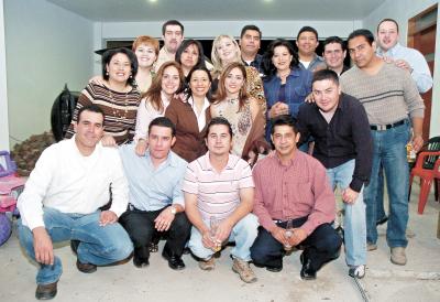 gr_10032006 
Hace unos días, los ex alumnos de primaria del Colegio Miguel Ángel celebraron una divertida reunión.