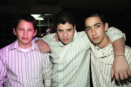 ch_11032006 
Raúl Jaik, Neto Negrete y Héctor Garza.
