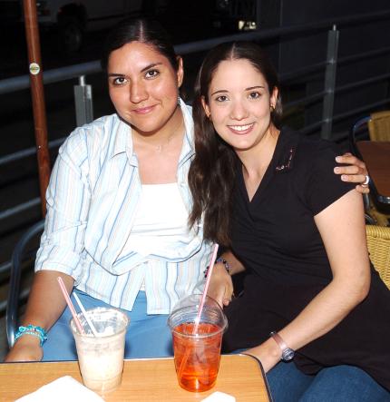 ch_12032006 
Érika Martínez y Lupita Rivera.