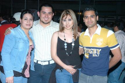 ch_12032006 
Fabiola Carrillo, Marco Meléndez, Diana Robles y Alejandro de la Torre.