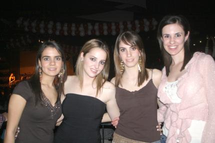 ch_12032006 
Margarita Jaidar, Maty Espada, Brenda y Marianto Haro.