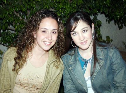 ch_17032006 
Nelly Fernández Villarreal y Vicky Ibargüengoitia de Murra.