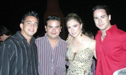 ch_18032006 
 José Armando, José Ángel González, Luz Areli Astorga y Jorge Murillo