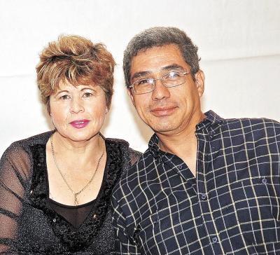 pa_19032006 
Antonieta de Casas y Enrique Casasd Martínez.