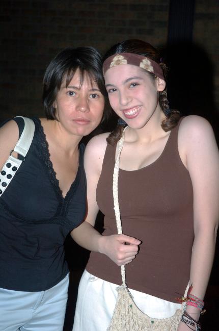 ch_19032006 D-Chantal Aguilar y Tere Olguín.