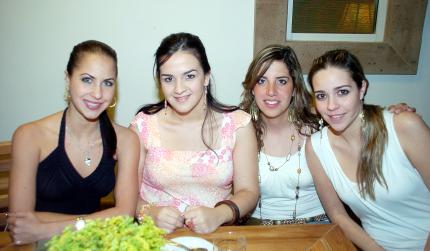 ch_19032006
Zamira, Sofía, Luly y María Rosa.