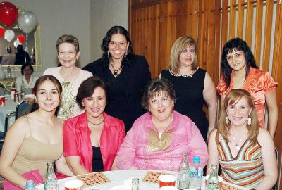 gr_22032006 
Lorena Ávila de Aguiñaga, Lorena del Moral de Ávila, Mary Cosío de Noyola, Brenda Noyola Cosío, Ana Carmen de Cárdenas, Tere de Martínez, Sonia Mansur y Mónica Olmos.