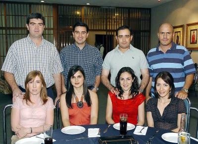 gr_25032006 
Caty Argüelles y Rodolfo Mijares, Alejandra Jaik y Guillermo Mesta, Paola Pámanes y Rodolfo Fernández, Marisol Jiménez y Luis Padilla.