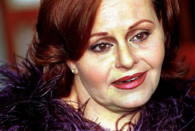 Tras cuatro décadas de trabajo, en las que llegó a ser un ídolo en México, el país que la encumbró como reina de las rancheras, la cantante falleció el sábado, a los 61 años, en su residencia de Torrelodones (Madrid), tras agravarse el cáncer de matriz que padecía desde hace años.