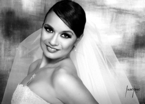 Srita. Valeria Correa Rivas el día de su enlace nupcial con el Ing. Octavio DUrán Serna.

Fotografía:  Lucero Kanno