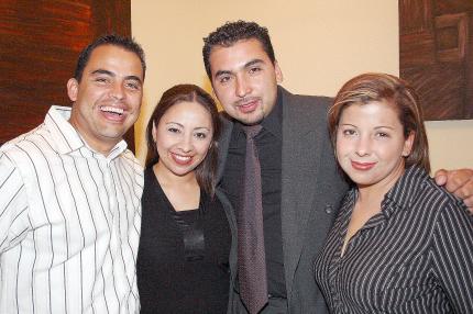 ch_26032006 
Juan Roberto, Paty, carlos y Adriana Anaya de la Torre.
