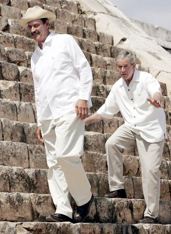 Chichén Itzá, considerada como una de las siete maravillas del mundo moderno, despertó de su letargo en 1929, cuando el empresario mexicano de origen español Manuel Barbachano Gómez Rul ubicó el terreno selvático de 80 hectáreas donde se encuentra la mítica urbe maya.

México solicitó formalmente a Canadá ampliar el programa de trabajadores temporales, en virtud del beneficio mutuo que ha dejado para ambas naciones y que 'ha funcionado muy bien'.