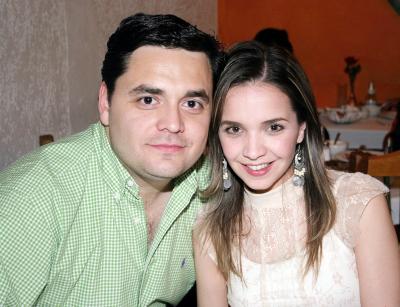 pa_28032006 
Carlos Mijares y Ale Nahle de Mijares.