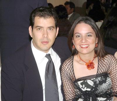 pa_29032006 
Luis Eduardo Santos y Silvia Martínez.