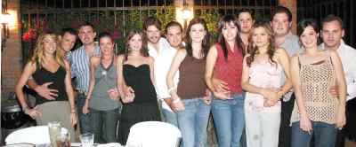 gr_28032006 
Gaby,Micky, Vanessa, Javier, Ale, Toño, Mayte, David, Celina y Jorge, Javier y Rosé, junto a Jorge Alberto y María.
