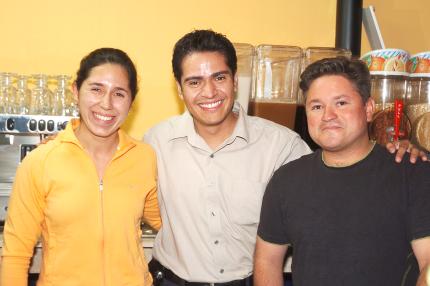 ch_31032006 
Vero García, Carlos Escobedo y Daniel Aguirre.