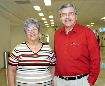 vi_03042006 
Sergio y María Elena Salazar viajaron a Mérida.