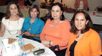 va_02042006 
  Chela de Román, Martha de Alba, Lupita del Río y Pili de Sánchez