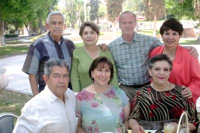 va_04042006 
Cristina Necochea, Alejandro y Pilar Lopez Amor, alan y Cacho Coulson, Guillermo y Tere Ramirez