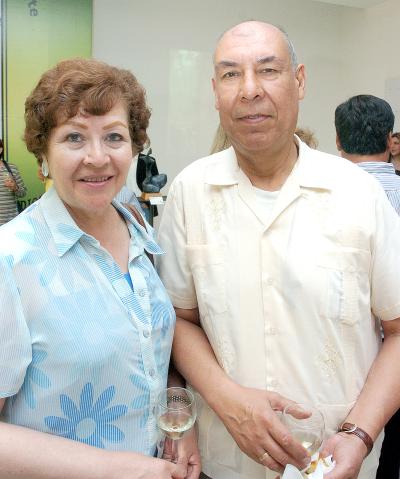 pa_02042006 Guadalupe Martínez y Édgar Mendoza
