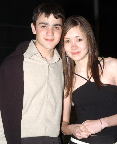 pa_02042006 
Armando Grageda y Maryfer Aguirre.