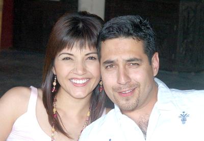 pa_02042006
Karla y Jorge Méndez.