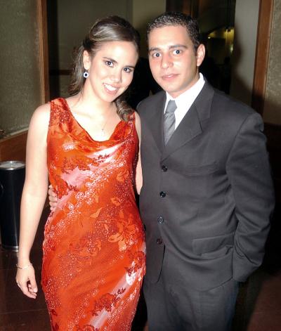 pa_05042006 
Ana Cristina Campos y Roberto Nahle.