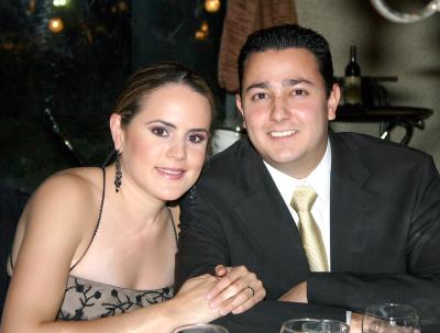 pa_05042006 
Brenda y Julio Gustavo Villalobos.