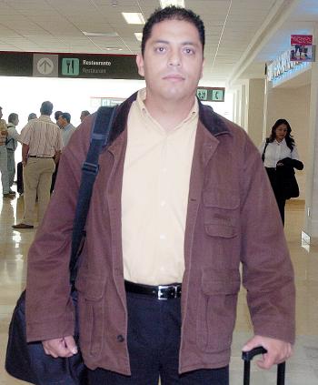 vi_05042006 
Procedente de Guadalajara llegó a esta ciudad Ernesto Trujillo.
